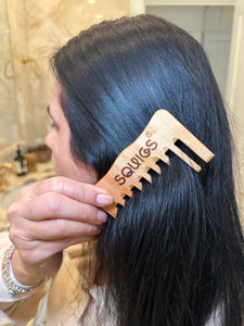Squiggly Neem Comb
